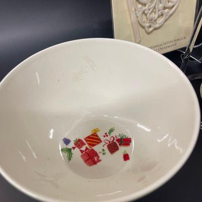 Lenox Christmas Holiday Ornaments, Santa Figurine & Bowl