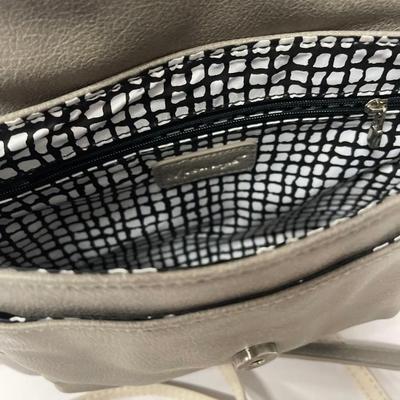 Lot of 2 Handbags