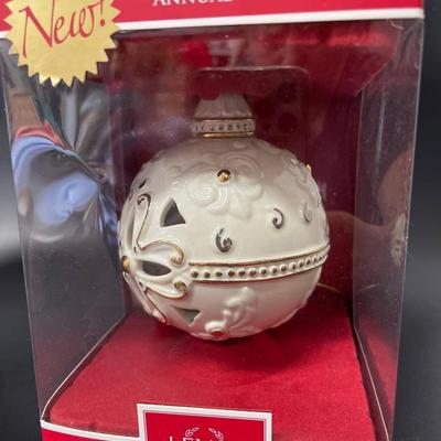 Lot of 3 Lenox Ornaments: 2017 Annual, 2014 Annual & Inner Glow Jeweled Ornament