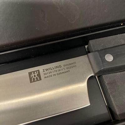 Lot of 3 Kitchen Knives