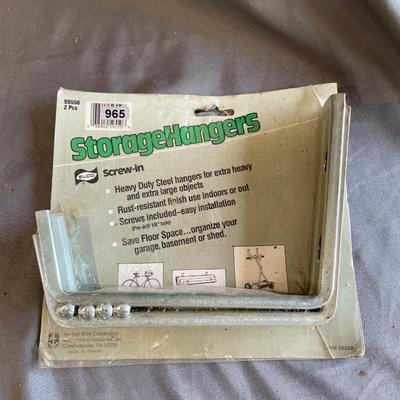 Storage hangers