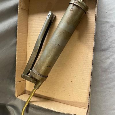 Oil gun