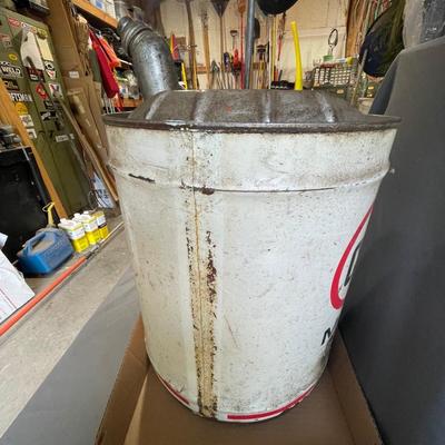 Coop gas can