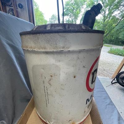 Coop gas can