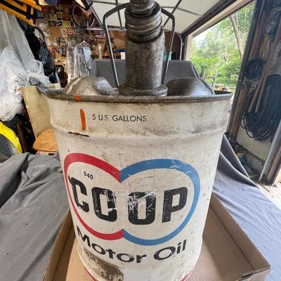 Coop gas can