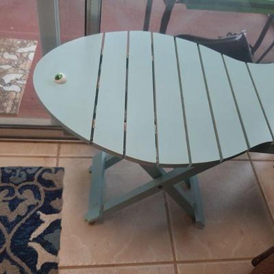 Fish side table. Folding
$15.00