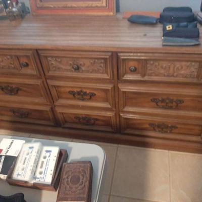 Dresser with no mirror
