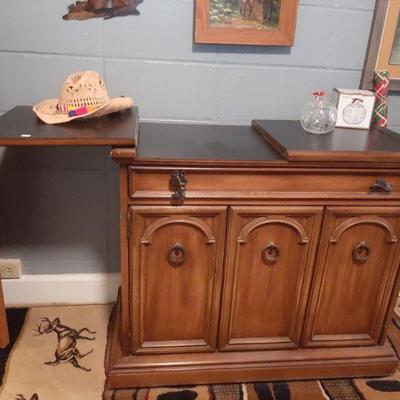 Small sideboard 