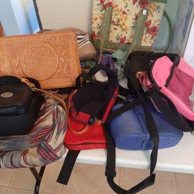 Assorted handbags