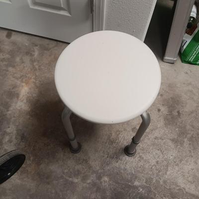 TALL 4 WHEEL WALKER W/HAND BRAKES AND A SHOWER SEAT
