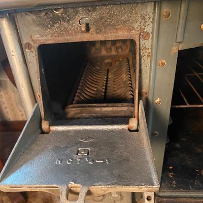 Vintage Mallable Wood or Coal Stove