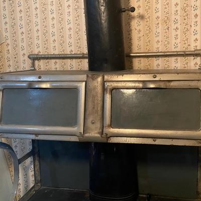 Vintage Mallable Wood or Coal Stove