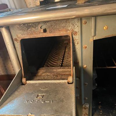 Vintage Mallable Wood or Coal Stove