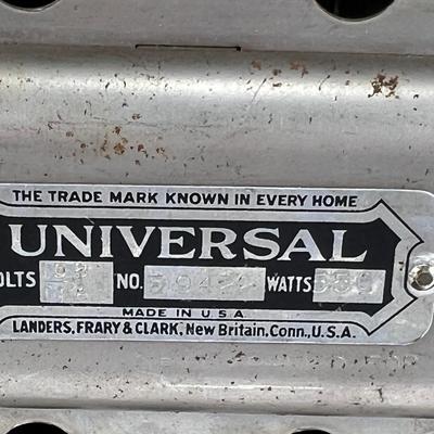 Universal Landers, Frary and Clark E-9422 Toaster