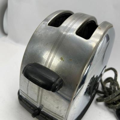 Sunbeam T-9 domed chrome etched toaster