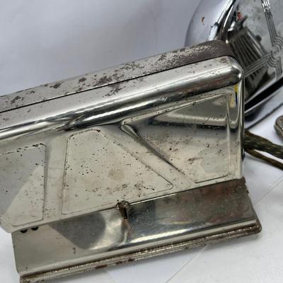 3 Antique toasters for restoration