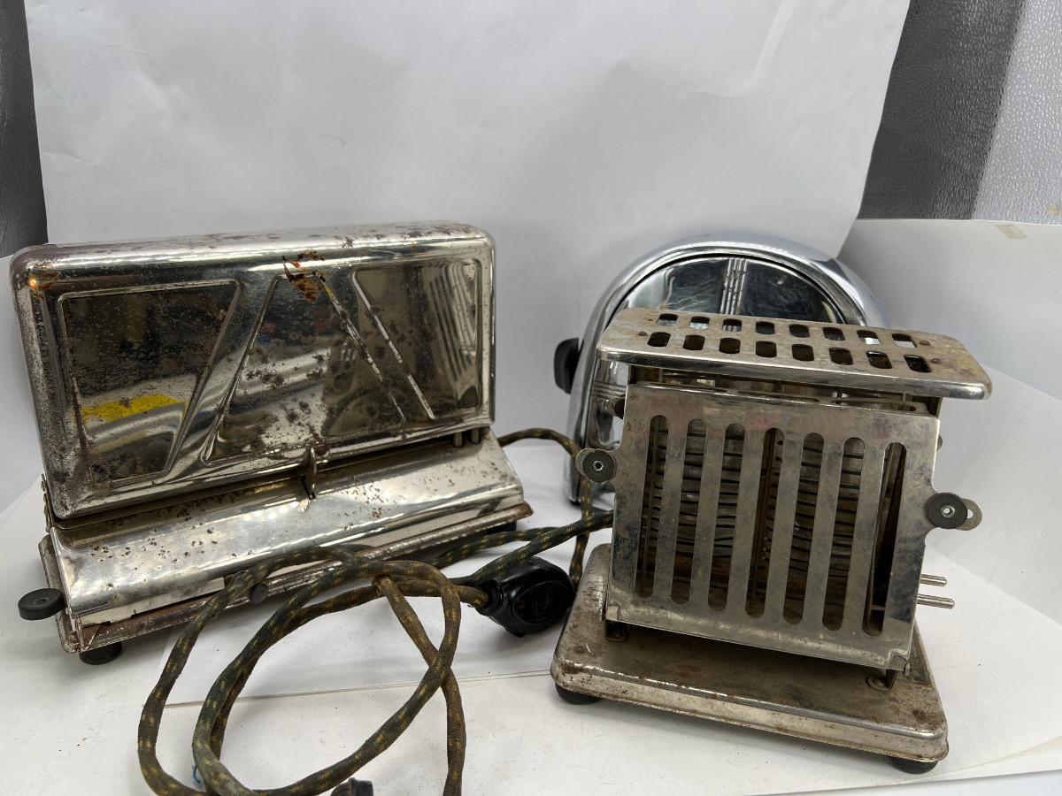 3 Antique toasters for restoration EstateSales