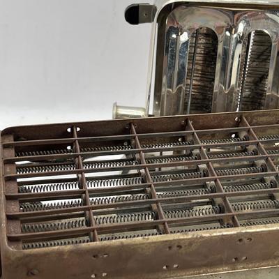 2 antique toaster 1 flat sandwich toaster for restoration