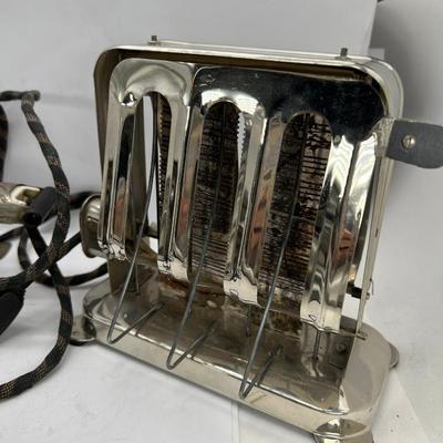 2 antique toaster 1 flat sandwich toaster for restoration