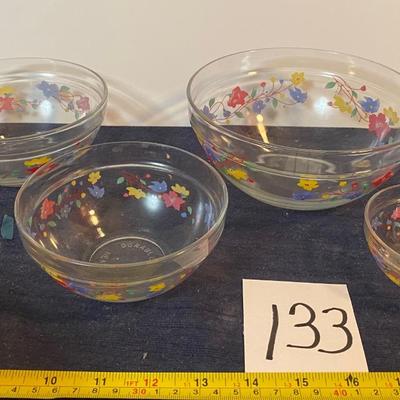 Vintage Glass Nesting Bowls