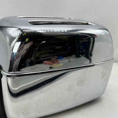 Montgomery Ward Automatic pop up Toaster