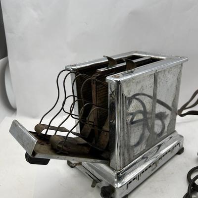 Landers Frary and Clark double pull down toaster