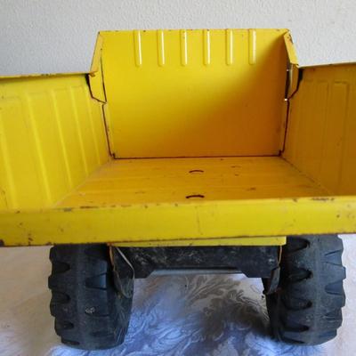 Vintage Mighty Tonka Dump Truck