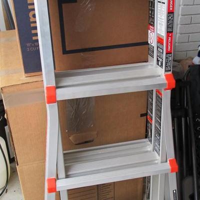 Little Giant MEGALITE 22 foot Ladder - looks new