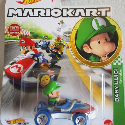 Hot Wheels Mario Kart Baby Luigi Sneaker