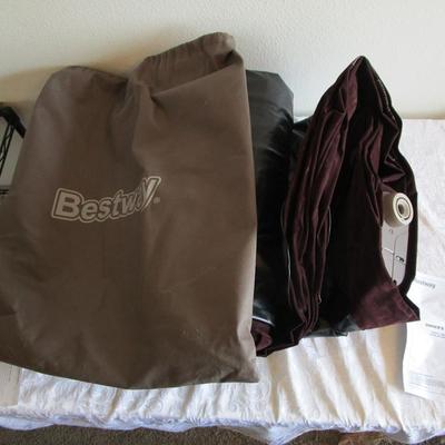 Bestway 20" Queen Air Mattress