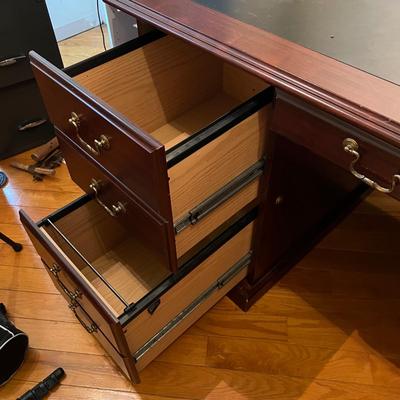 Sauder Woodworking Executive Desk (O-RG)