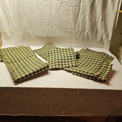Bolts of Upholstery Fabric, Cotton, Felt & More (BS-JS)