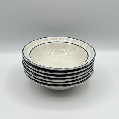 CUMBERLAND ~ Brambleberry ~ Stoneware ~ 3Pc Service For 6~ Includes 5 Serving Pieces (23 Pieces Total)