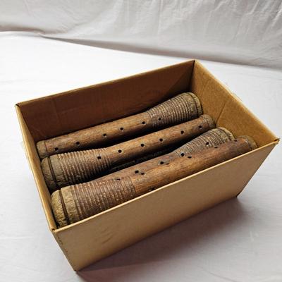 Eight Vintage Beehive Bobbin Spools (BS-JS)