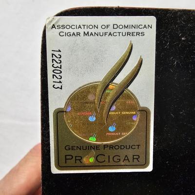 Collection of Cigar & Cigarette Containers (BS-JS)