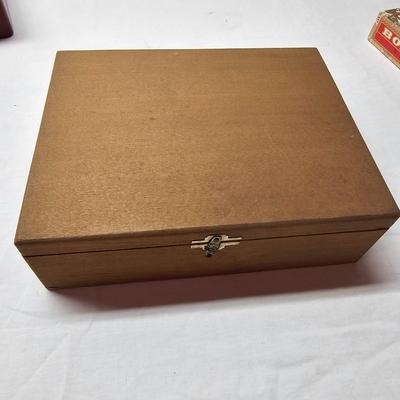 Collection of Cigar & Cigarette Containers (BS-JS)
