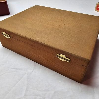 Collection of Cigar & Cigarette Containers (BS-JS)
