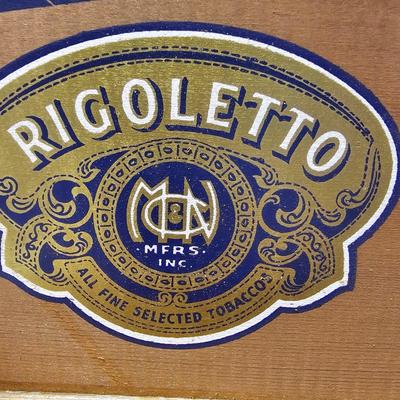 Collection of Cigar & Cigarette Containers (BS-JS)