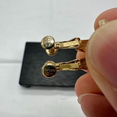 Vintage Gold Tone Clip On Earrings Marked Pat. No. 3,176,475 Screwback