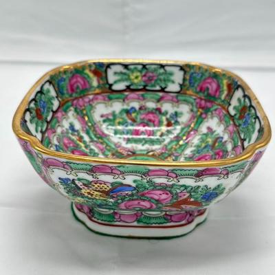 Chinese Vintage Porcelain Famille Rose Bowl-local pickup and shipping available