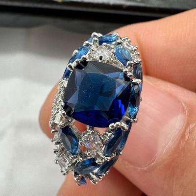 Inlaid Blue Zircon Ring