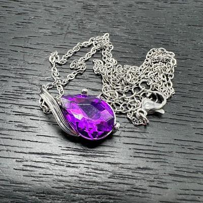 Rhinestone Pendant Necklace
