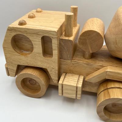 Solid Wood Rolling Toy Cement Mixer