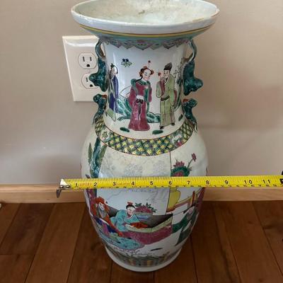 Very large Chinese Porcelain Vase-local pickup and shipping available