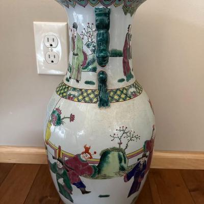 Very large Chinese Porcelain Vase-local pickup and shipping available