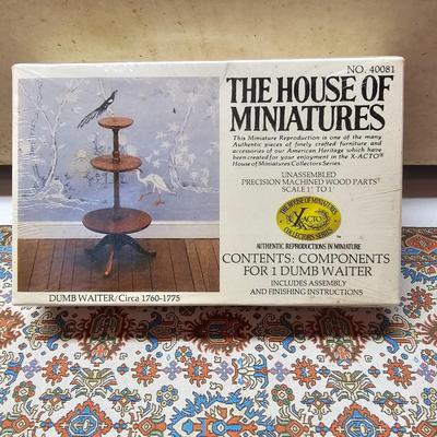Dura Craft Miniature Farm House Kit + Furniture (BS-JS)