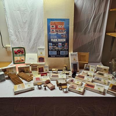 Dura Craft Miniature Farm House Kit + Furniture (BS-JS)