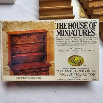 Dura Craft Miniature Farm House Kit + Furniture (BS-JS)