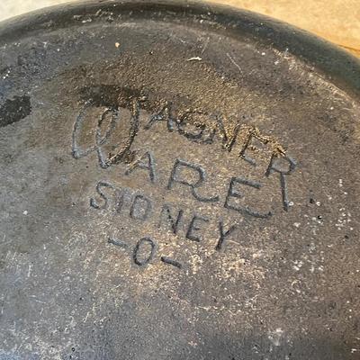 WAGNER / LODGE / CAST ~ Six (6) Assorted Cast Iron Pans