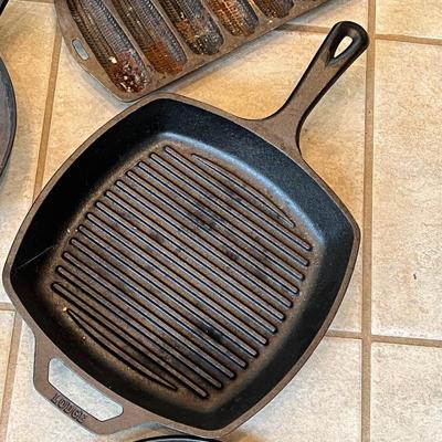 WAGNER / LODGE / CAST ~ Six (6) Assorted Cast Iron Pans